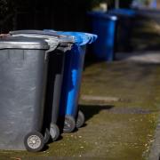 Bin collections in South Lanarkshire will be suspended this week as waste workers go on strike over pay