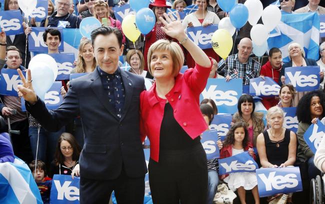 Alan Cumming, who praised Nicola Sturgeon for her leadership during the pandemic, says he'd return to Scotland to campaign for Yes
