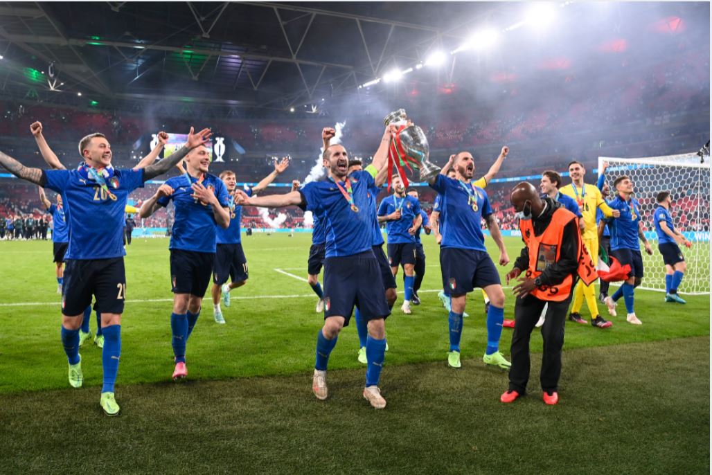 La vittoria dell’Italia sull’Inghilterra ha scatenato festeggiamenti selvaggi in Scozia