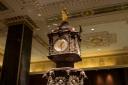 The Waldorf Astoria hotel on Park Avenue, Manhattan, has an ornamental clock depicting the Forth Bridge
