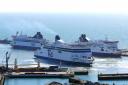 P&O makes 800 workers redundant and cancels all sailings