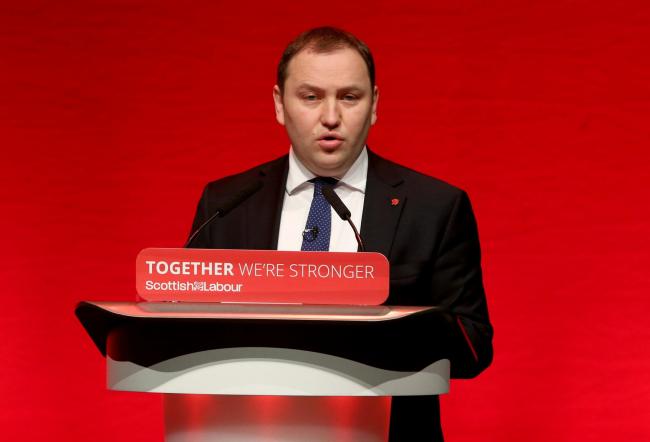 Ian Murray, Scottish Labour's only MP, has backed his UK party chief amid a war of words at the party's conference