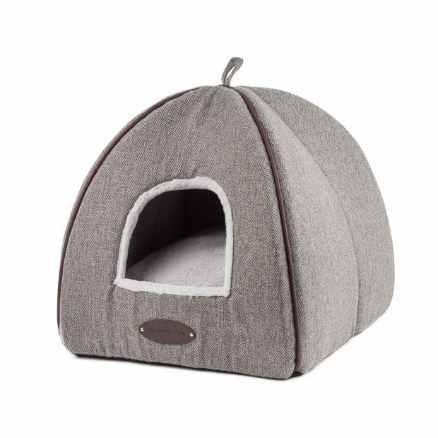 The National: Cat Igloo Bed (Pets at Home)