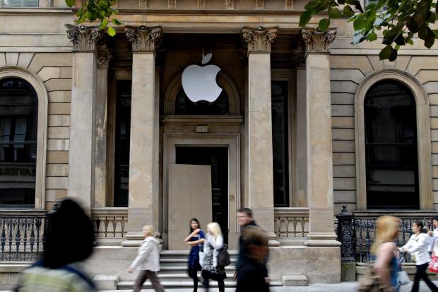 The Apple store in Glasgow may soon see staff unionise