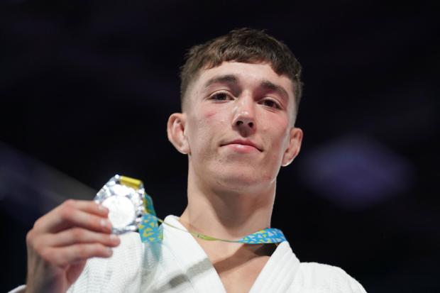 Finlay Allan wins silver in Commonwealth Games debut