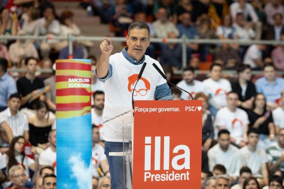 The National: BARCELONA CATALONIA, SPAIN - MAY 10: Prime Minister Pedro Sanchez speaks during a PSC rally, at Pavello Vall d'Hebron, on 10 May, 2024 in Barcelona, Catalonia, Spain. This is the last PSC rally in the electoral campaign for the Catalan elections on The National: BARCELONA CATALONIA, SPAIN - MAY 10: Prime Minister Pedro Sanchez speaks during a PSC rally, at Pavello Vall d'Hebron, on 10 May, 2024 in Barcelona, Catalonia, Spain. This is the last PSC rally in the electoral campaign for the Catalan elections on