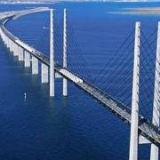 The Øresund bridge connects Denmark and Sweden