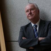 Alex Neil has said key information from civil servants on independence should be kept secret by the Scottish Government