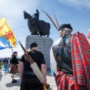 Pro-independence protesters gather at Bannockburn