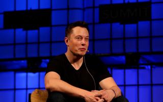 Elon Musk posted a poll on Twitter asking whether or not he should step down