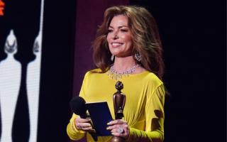 Shania Twain is to perform in Stirling this summer