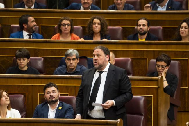 Oriol Junqueras added ‘as a committed republican’ and ‘political prisoner’ to his oath